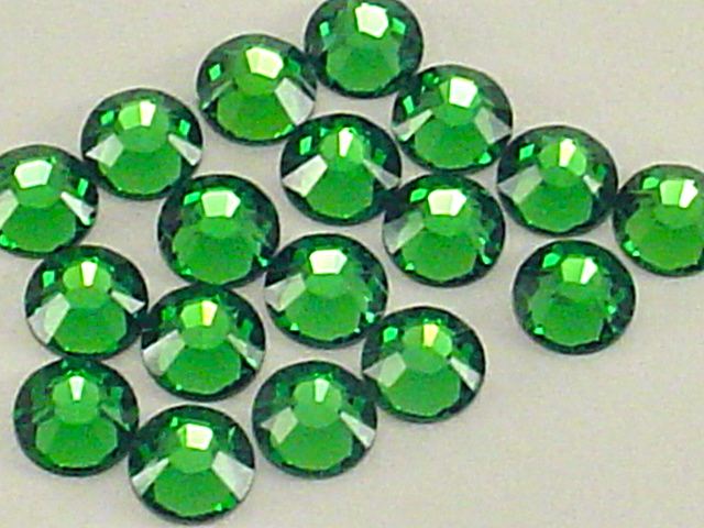 12 pcs. 34ss FERN GREEN HOT FIX European mRhinestones